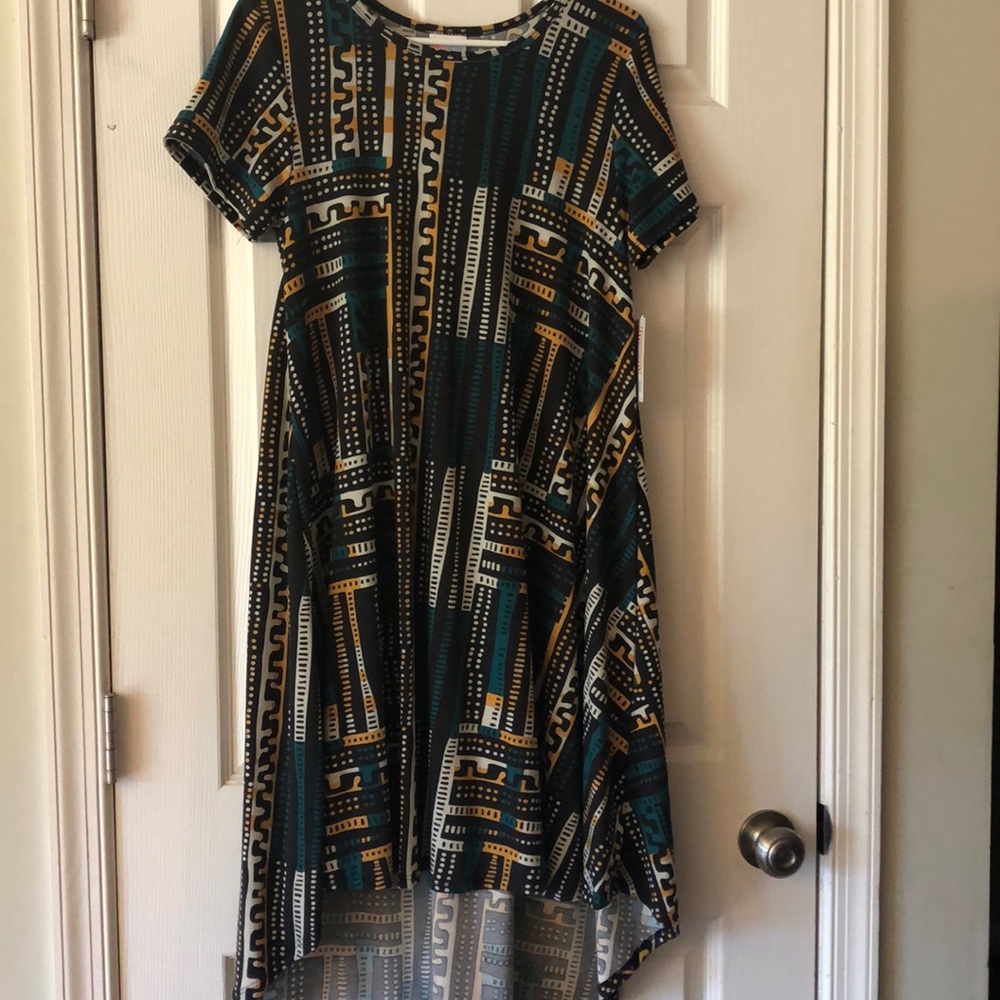 Carly by LuLaRoe